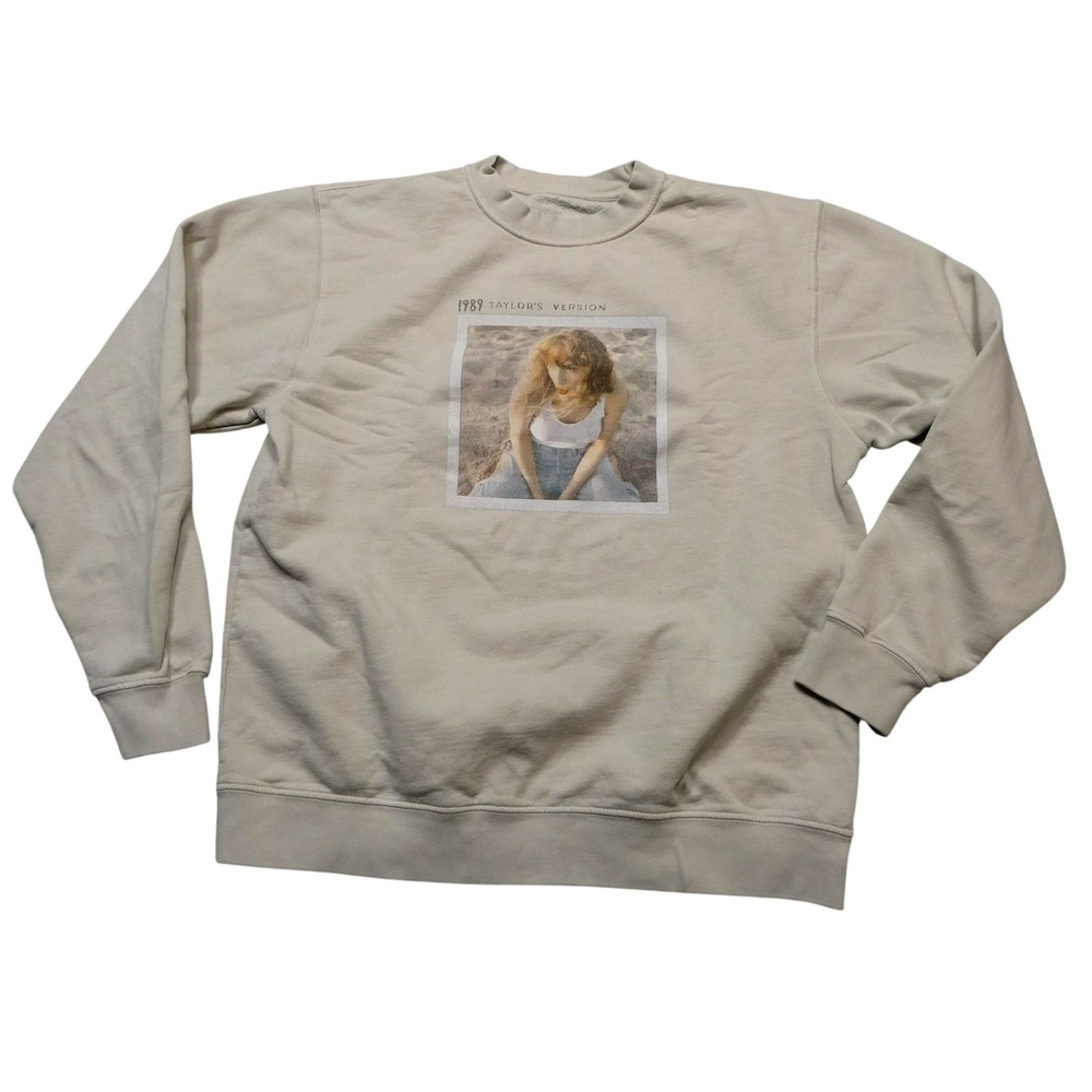 Taylor Swift 1989 Taylors Version Sweatshirt Womens Medium White Fleece Graphic